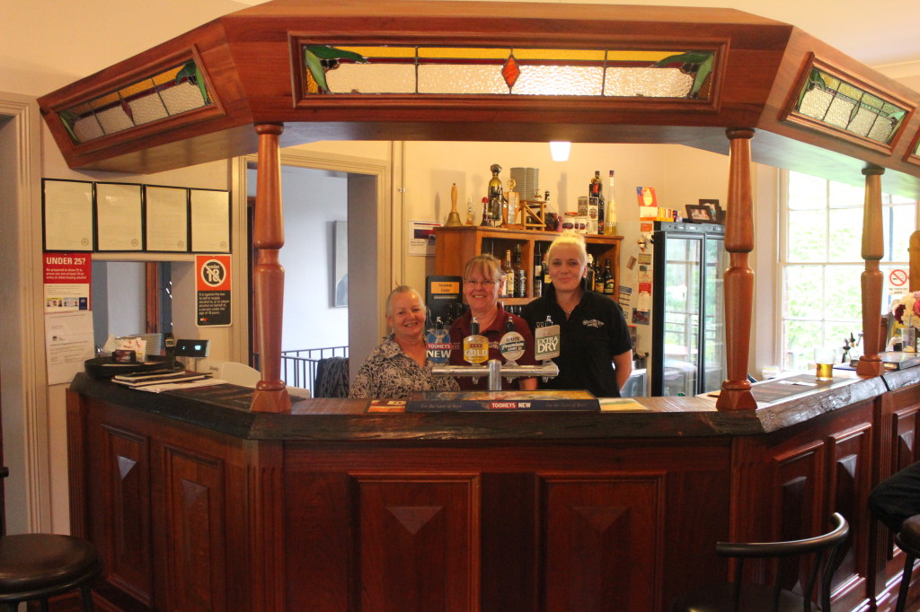 Suesann, Jill & Deb at the Walcha Road Hotel Bar